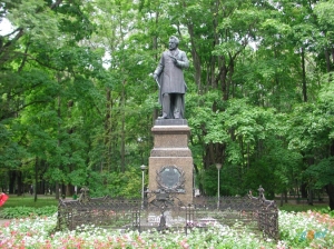 Памник М.И.Глинке в парке Блонье