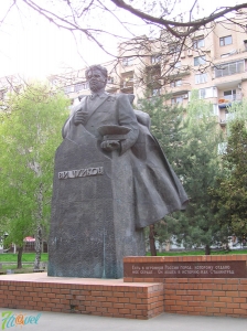 Памятник маршалу В.И. Чуйкову, командующему 62-й армией
