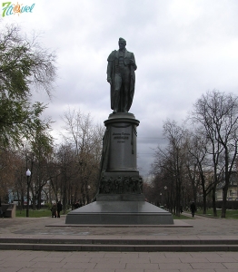 Памятник А.С. Грибоедову